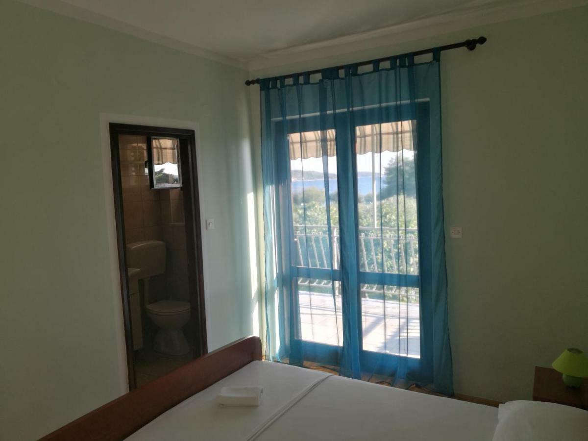 Apartments Krzelj โวดีเซ ภายนอก รูปภาพ
