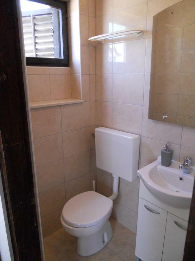 Apartments Krzelj โวดีเซ ภายนอก รูปภาพ