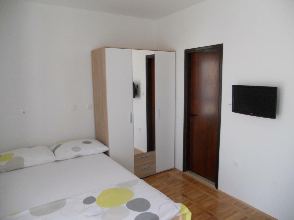 Apartments Krzelj โวดีเซ ภายนอก รูปภาพ